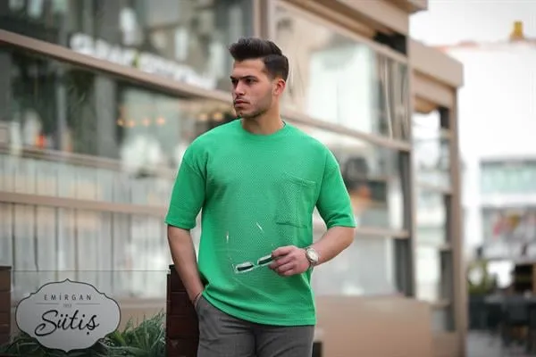 cep detayli oversize örme t-shirt