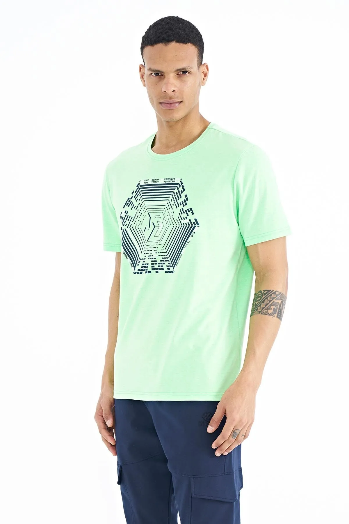 desen baskili standart kalip erkek t-shirt - 88231