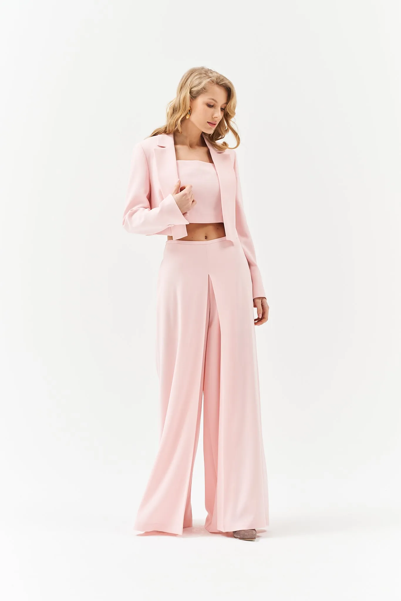 SHORT BLAZER IN PEACH